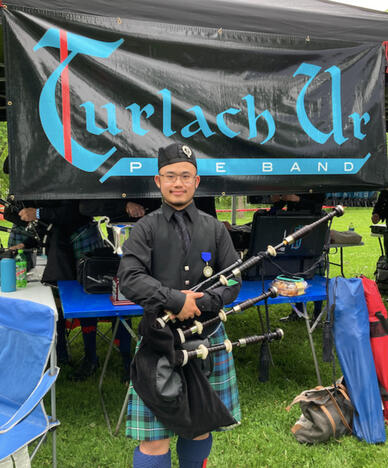 First Place at the 2022 Milwaulkee Highland Games - G5 Sr 2/4 March